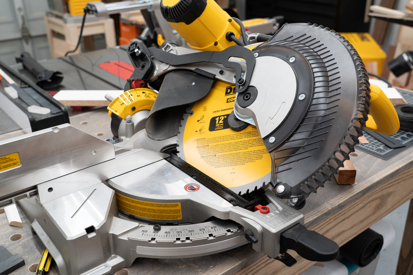 Universal Zero Clearance Throat Plate for DeWALT Non-Sliding Miter Saws